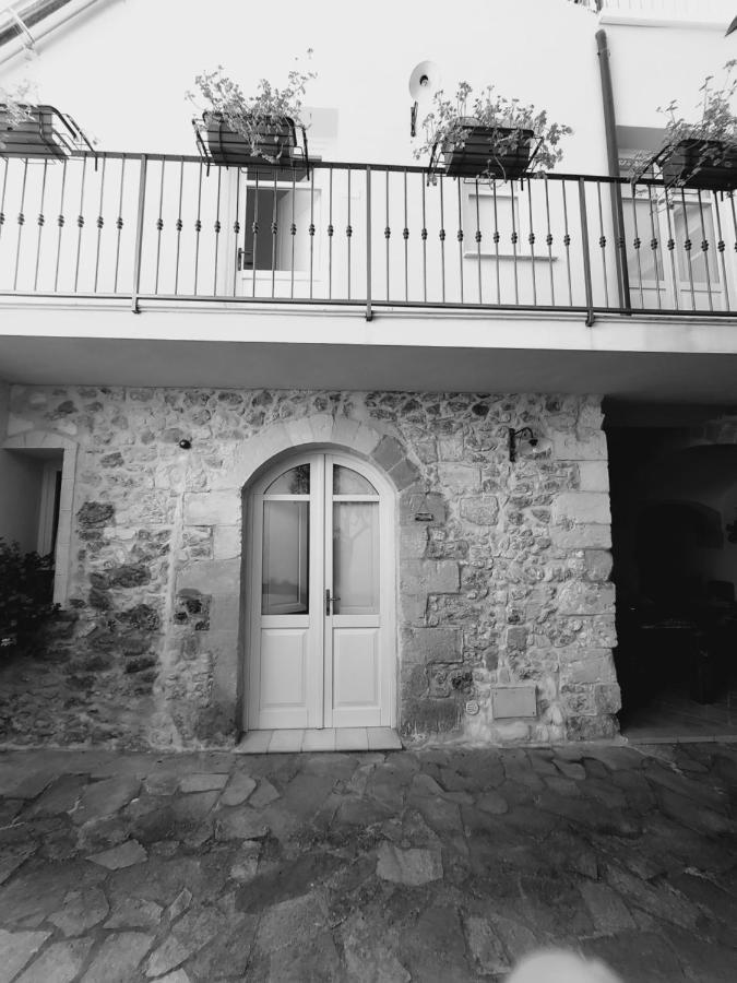 Domo Antiga Guest Rooms Сорсо Екстериор снимка